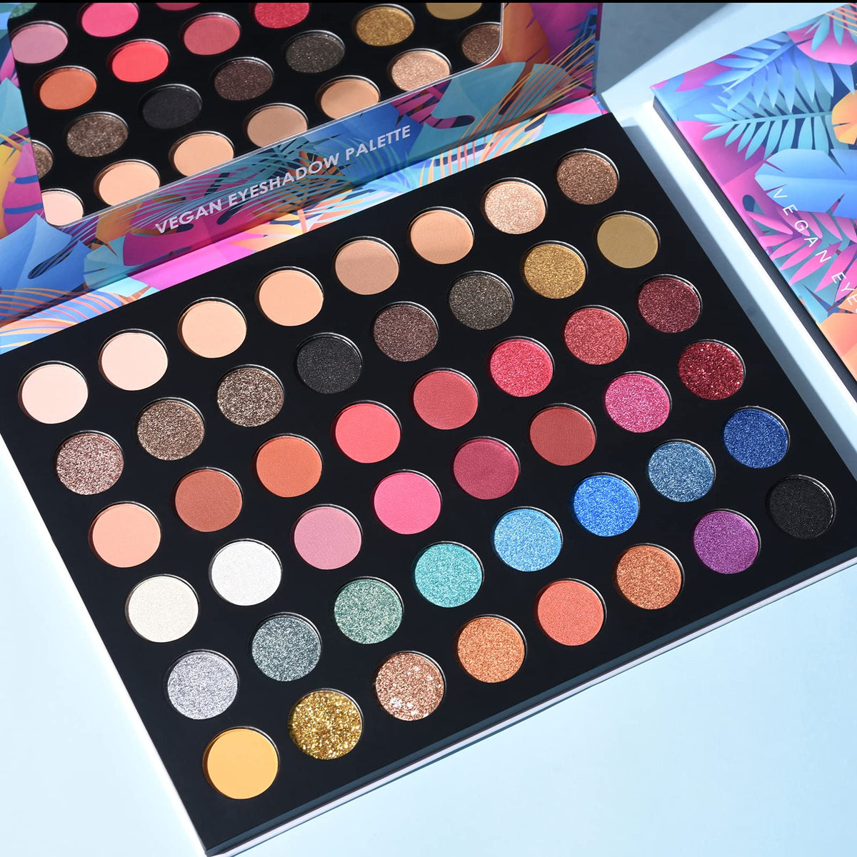 48 Colors Shimmer Glitter Eyeshadow Palette L486136